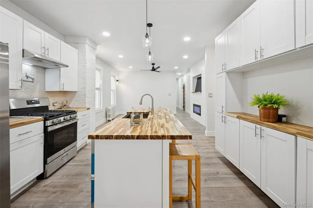 1003 Sackett Avenue Bronx NY 10462