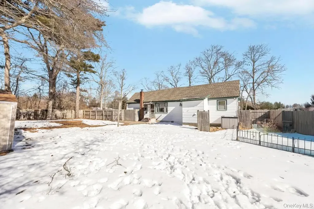 114 Monroe Drive Mastic Beach NY 11951