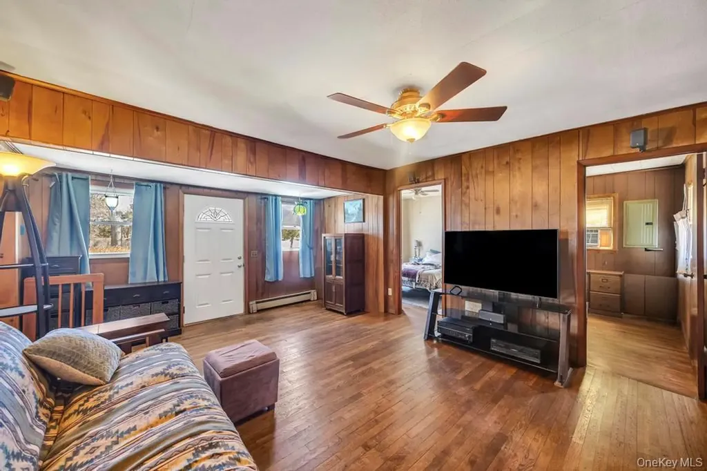 114 Monroe Drive Mastic Beach NY 11951
