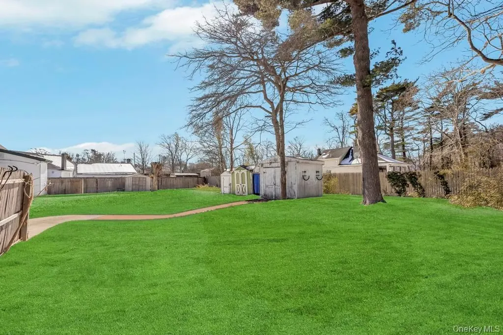 114 Monroe Drive Mastic Beach NY 11951
