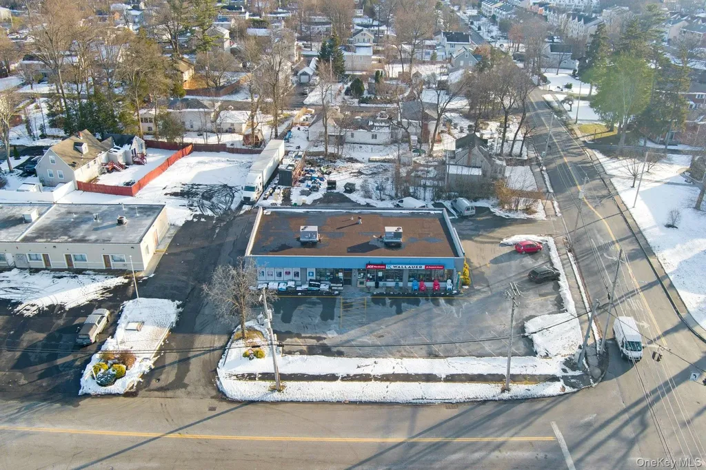52 College Avenue Nanuet NY 10954