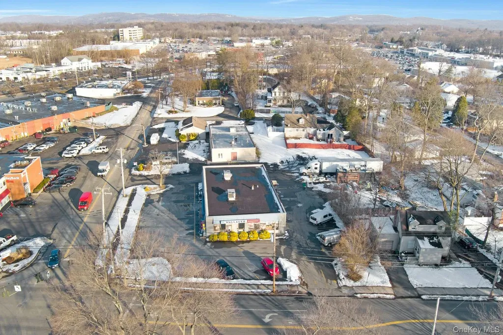 52 College Avenue Nanuet NY 10954