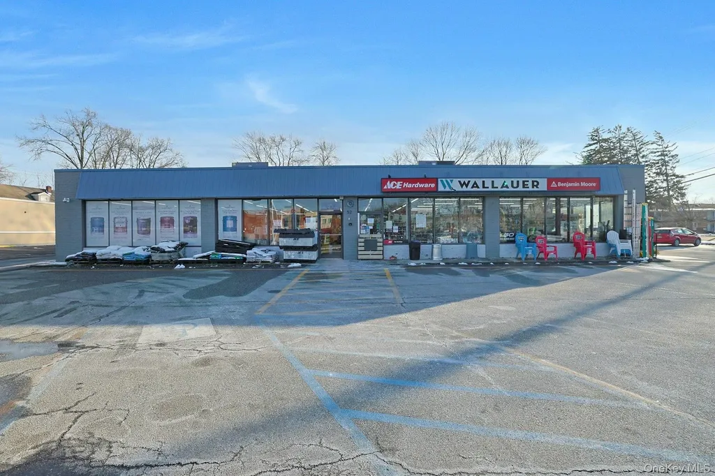 52 College Avenue Nanuet NY 10954