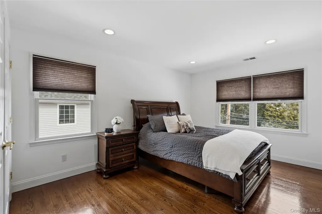 75 Syosset Circle Syosset NY 11791