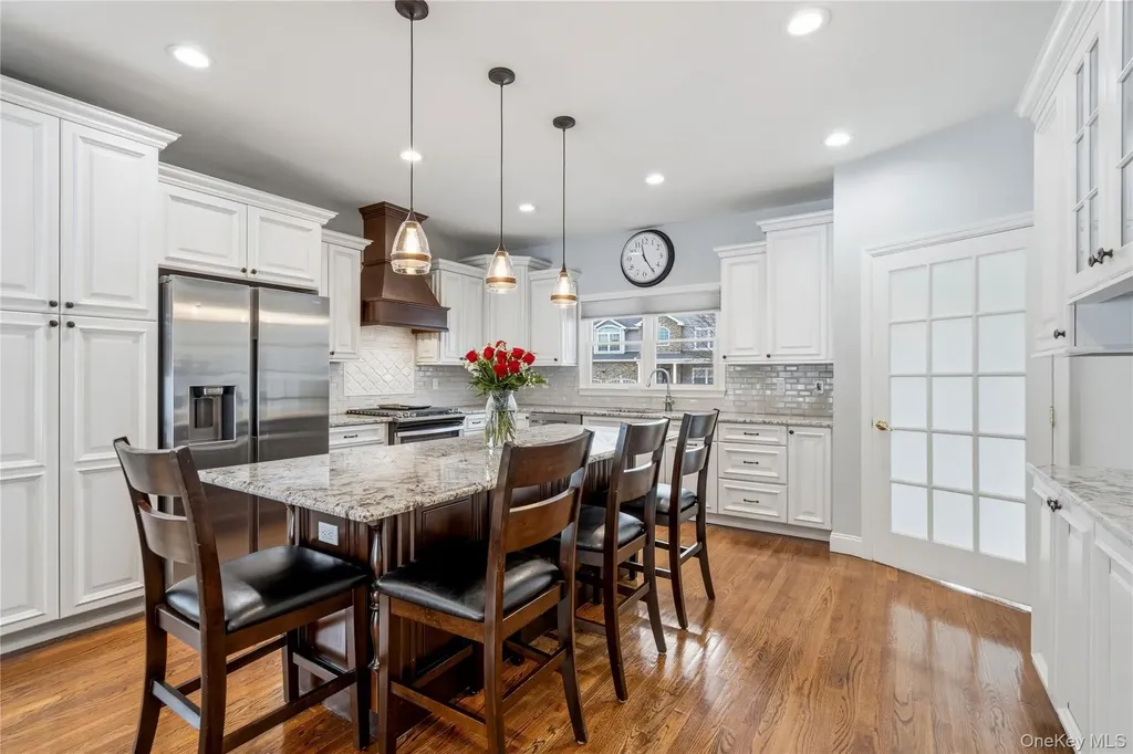 75 Syosset Circle Syosset NY 11791