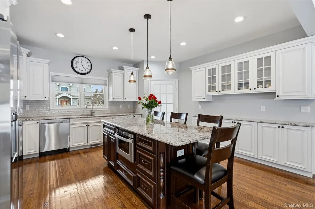 75 Syosset Circle Syosset NY 11791