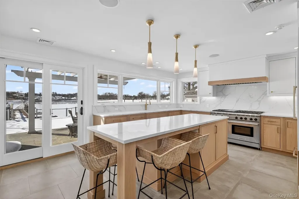 506 Shore Acres Drive Mamaroneck NY 10543