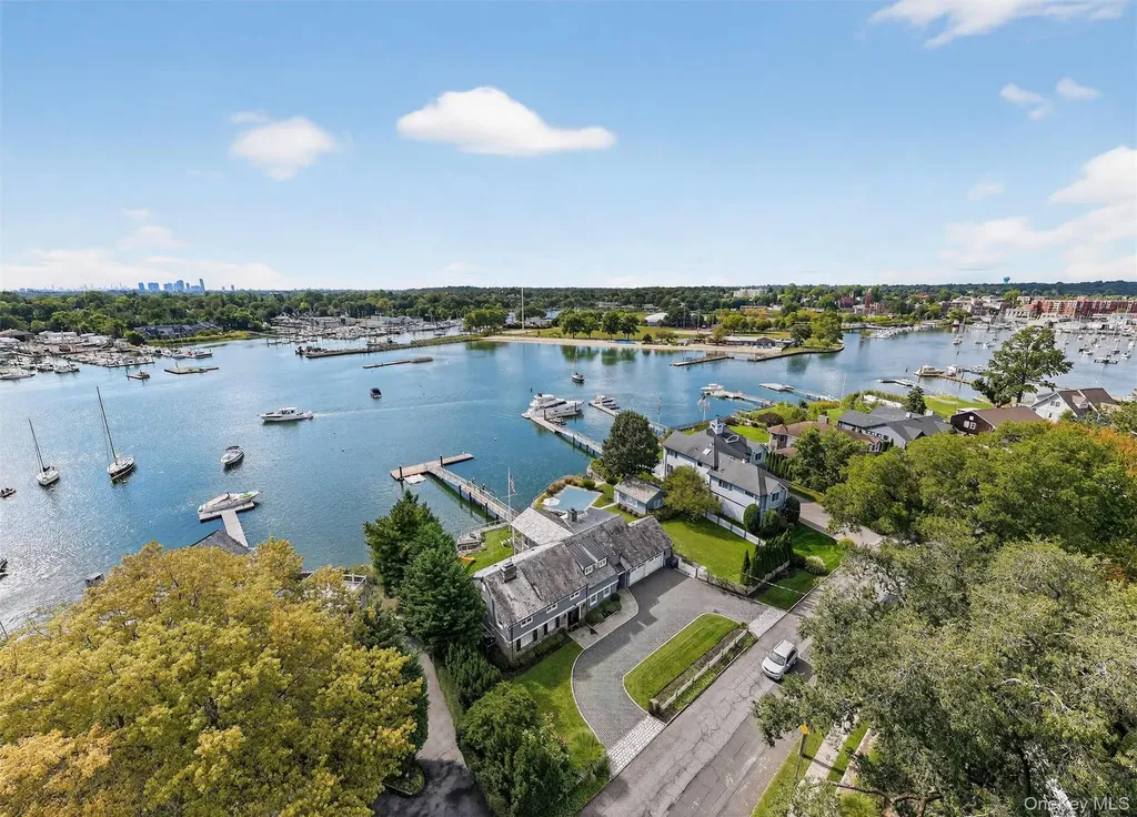 506 Shore Acres Drive Mamaroneck NY 10543