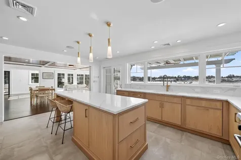 506 Shore Acres Drive Mamaroneck NY 10543