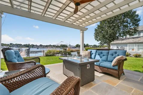 506 Shore Acres Drive Mamaroneck NY 10543