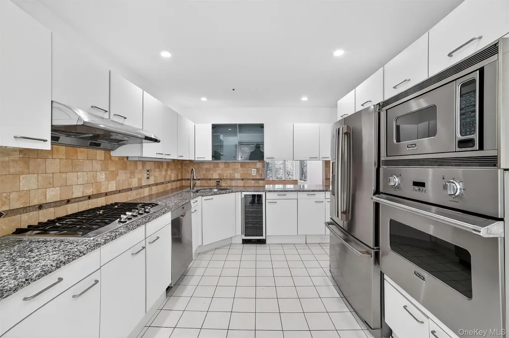 57 Boulder Ridge Road Scarsdale NY 10583