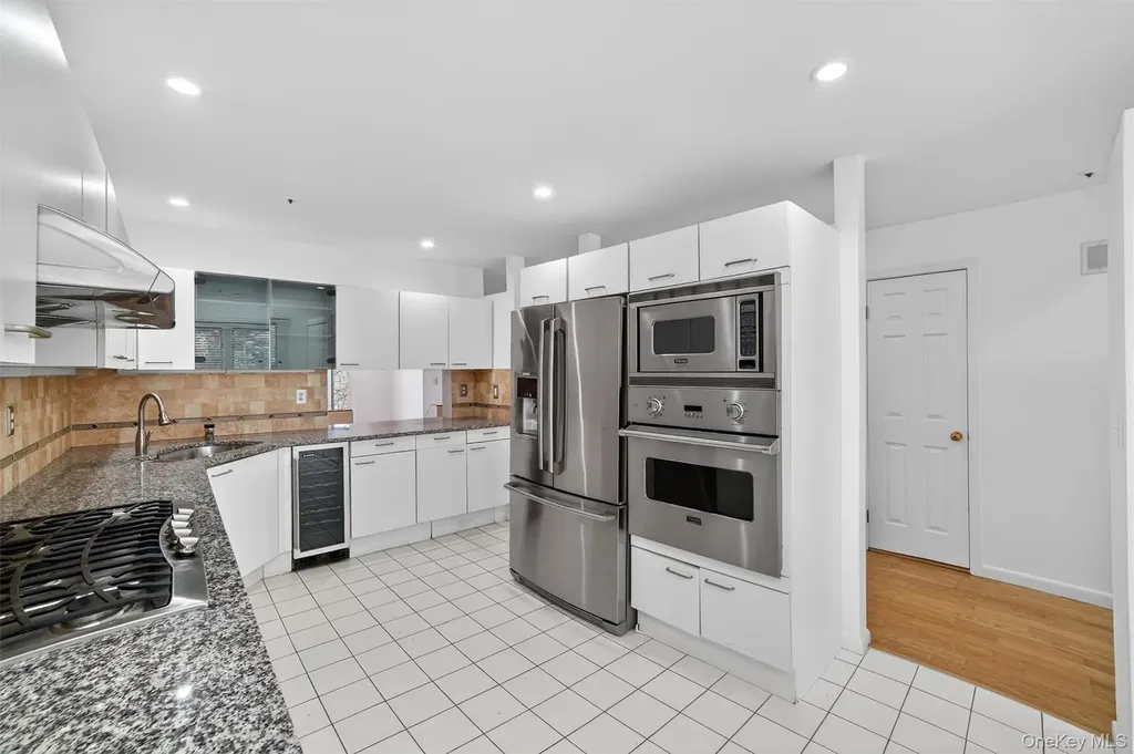 57 Boulder Ridge Road Scarsdale NY 10583