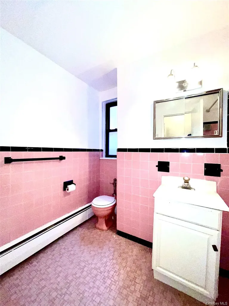 5 Oakdale Manor Suffern NY 10901