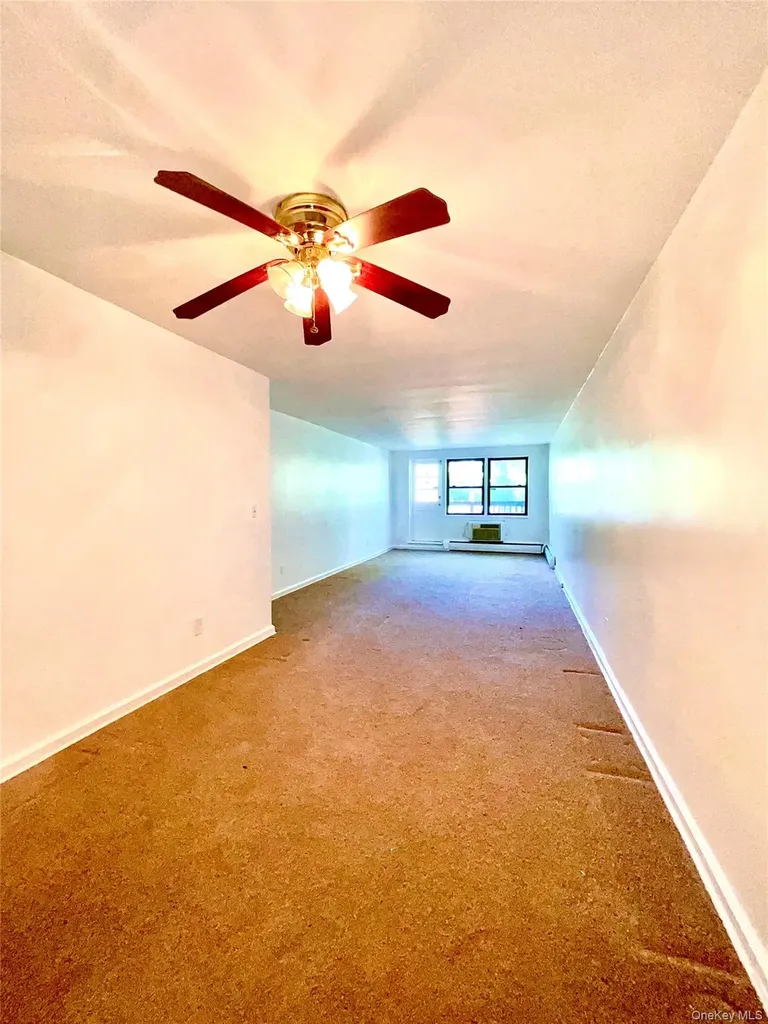 5 Oakdale Manor Suffern NY 10901