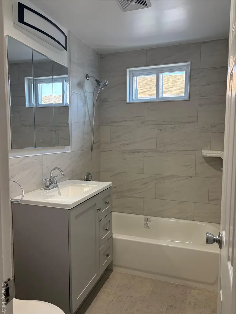 514 E Park Avenue Long Beach NY 11561