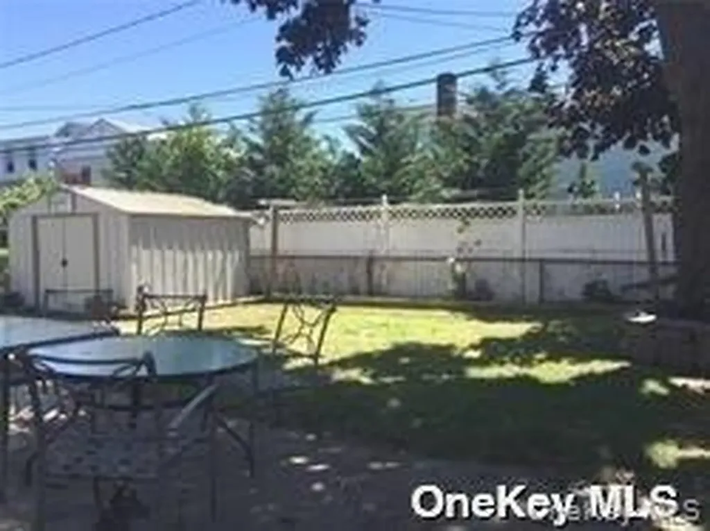 514 E Park Avenue Long Beach NY 11561