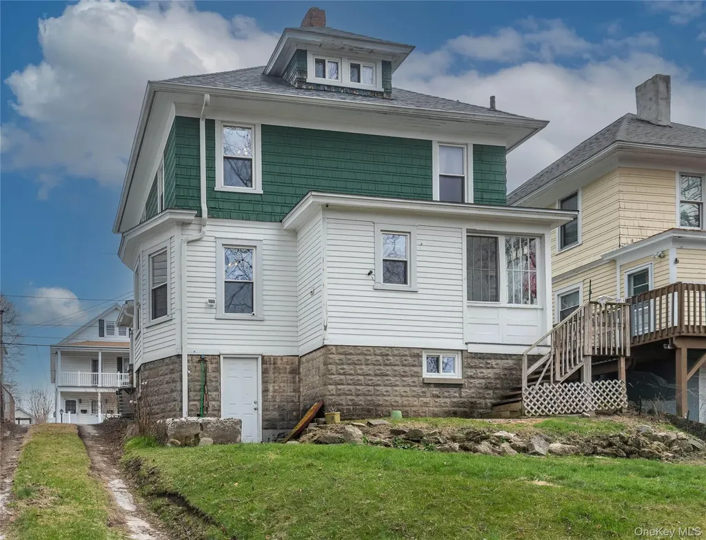 17 Streit Avenue Poughkeepsie NY 12603