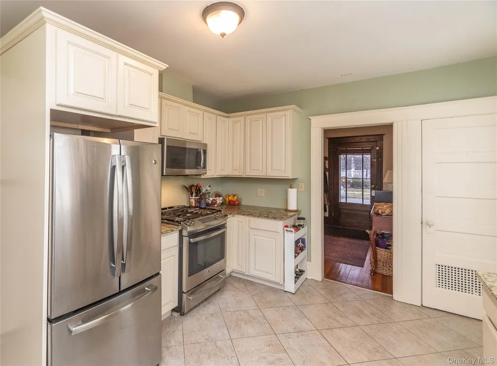 17 Streit Avenue Poughkeepsie NY 12603