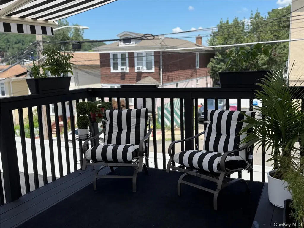 141 Burhans Avenue Yonkers NY 10701