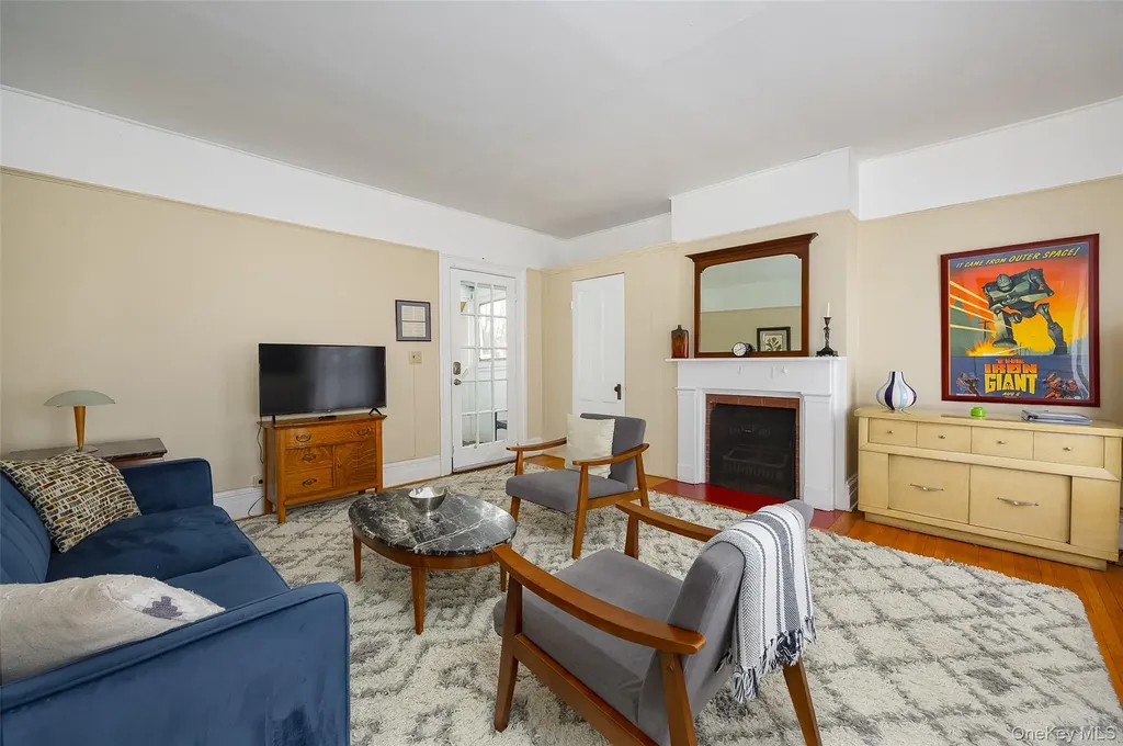 12 Hanscom Avenue Poughkeepsie NY 12601