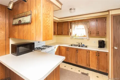 74 Hidden Brook Drive Hyde Park NY 12538