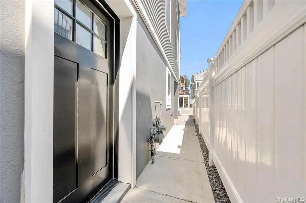59 Delaware Avenue Long Beach NY 11561