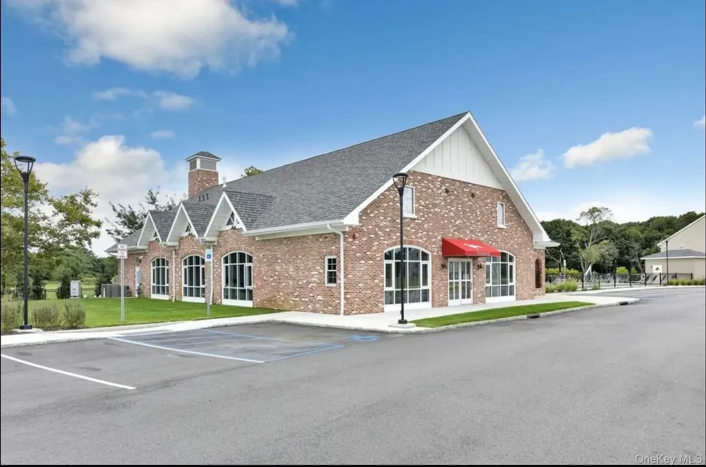 96 Somerton Avenue Central Islip NY 11722