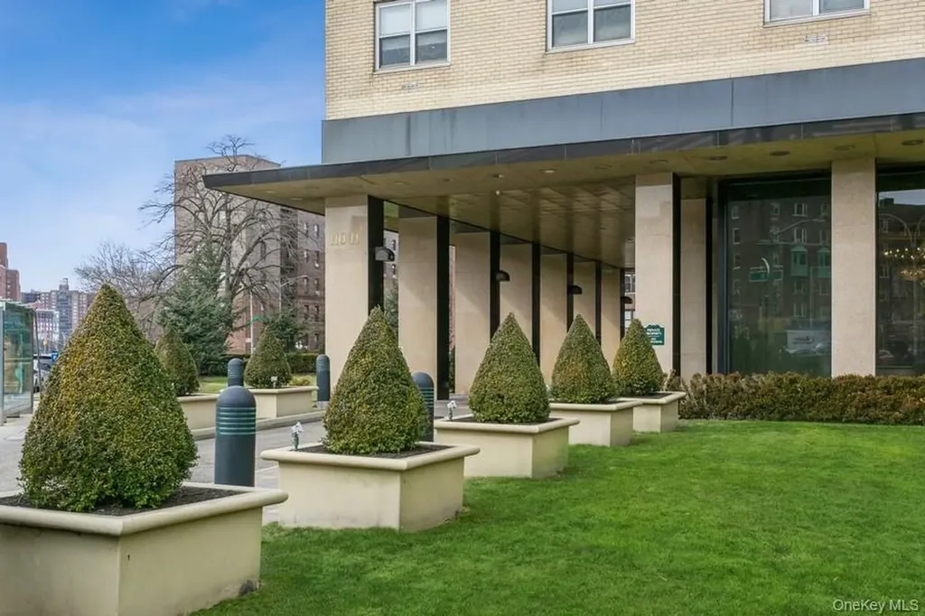 110-11 Queens Boulevard Forest Hills NY 11375