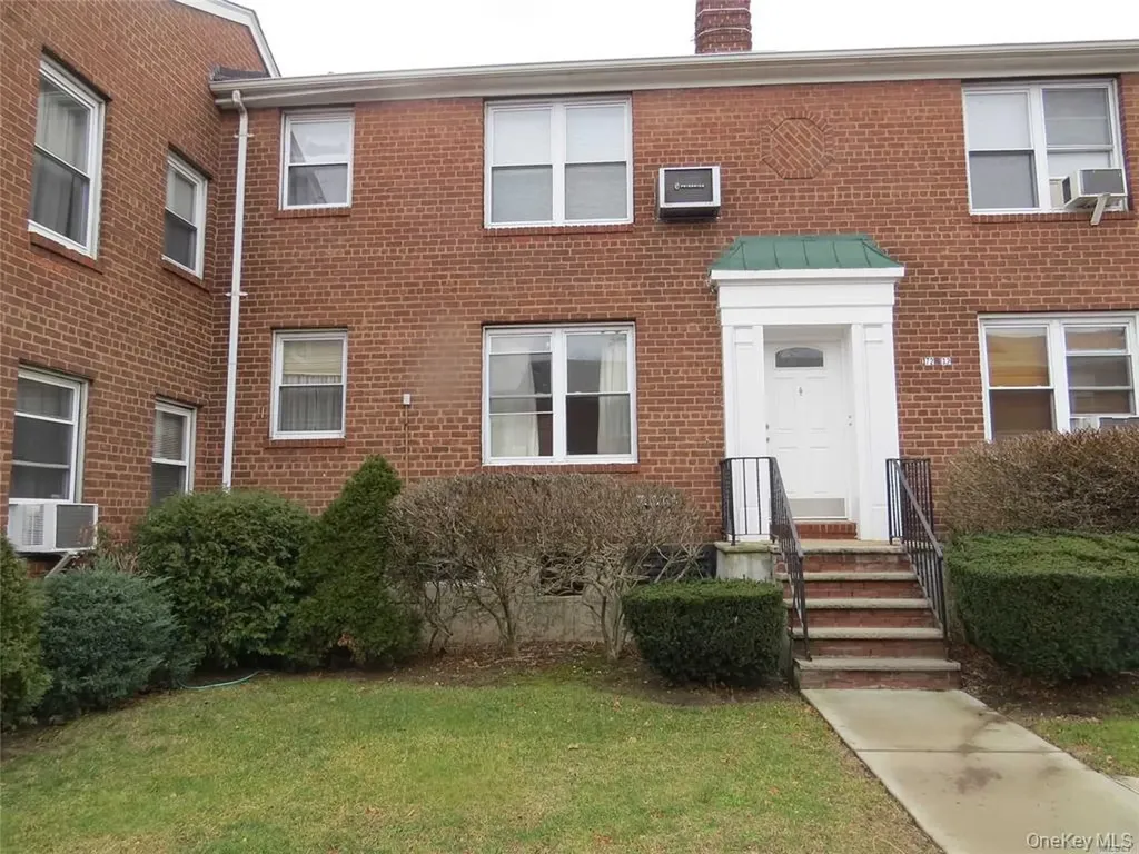 172-12 Crocheron Avenue Flushing NY 11358