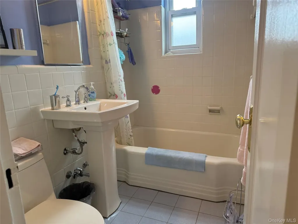 172-12 Crocheron Avenue Flushing NY 11358