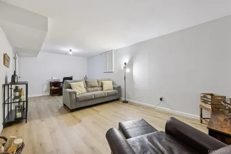 409 Country Club Lane Pomona NY 10970