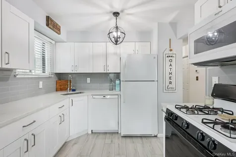 409 Country Club Lane Pomona NY 10970