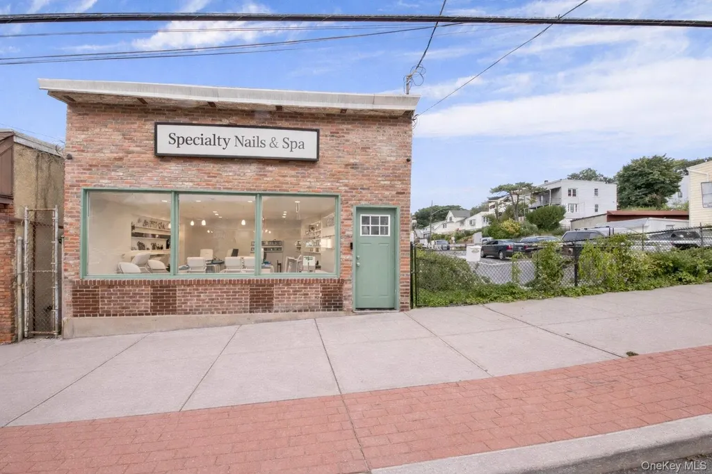 53 Lockwood Avenue Yonkers NY 10701