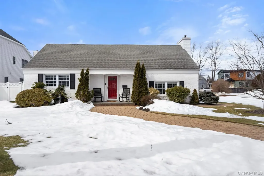 1 Central Avenue Amityville NY 11701