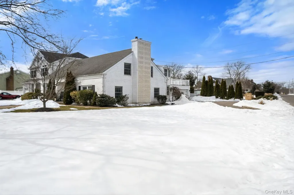 1 Central Avenue Amityville NY 11701