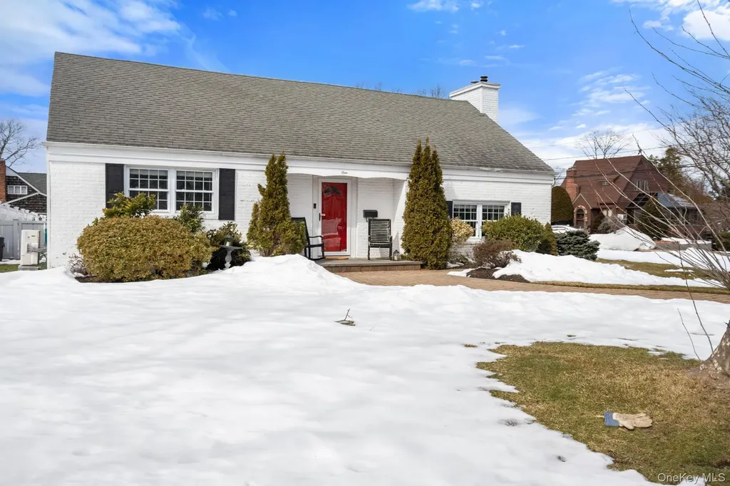 1 Central Avenue Amityville NY 11701