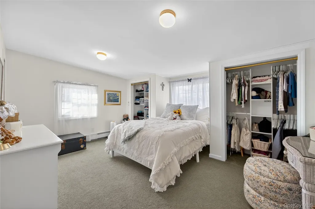 148 Malts Avenue West Islip NY 11795