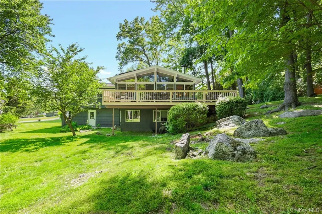 14 Marlene Court Rye NY 10580