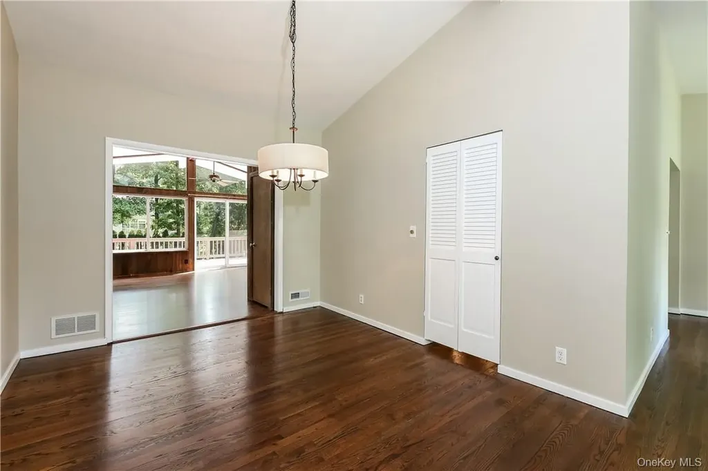 14 Marlene Court Rye NY 10580