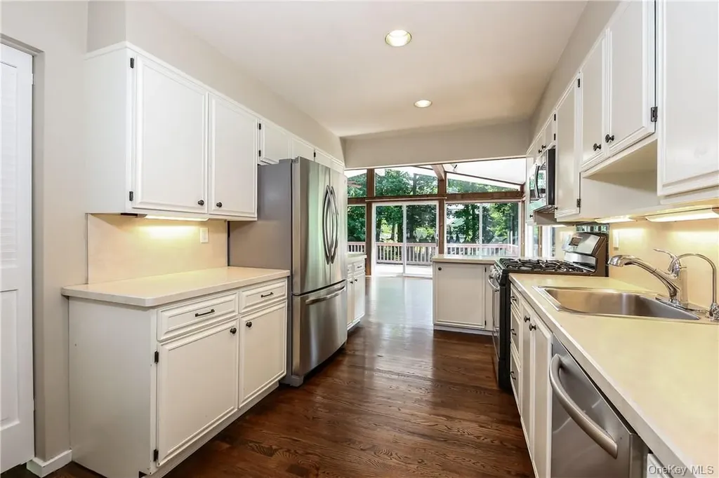 14 Marlene Court Rye NY 10580