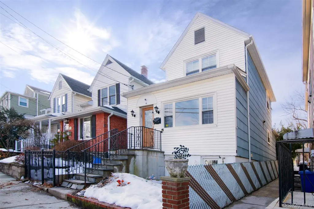 16 Ogden Avenue Dobbs Ferry NY 10522