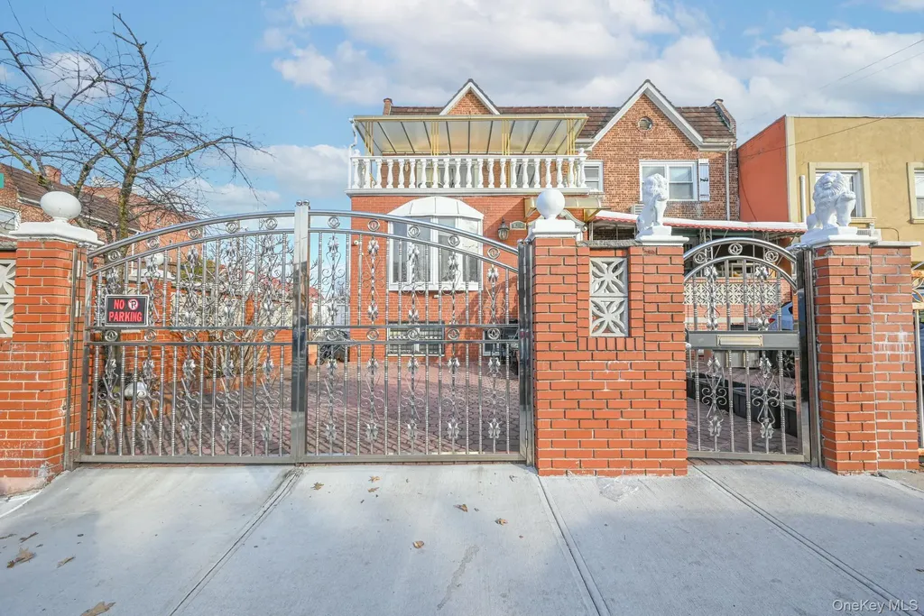 10201 62nd Road Forest Hills NY 11375