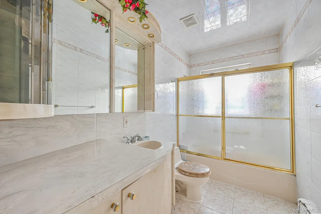 10201 62nd Road Forest Hills NY 11375