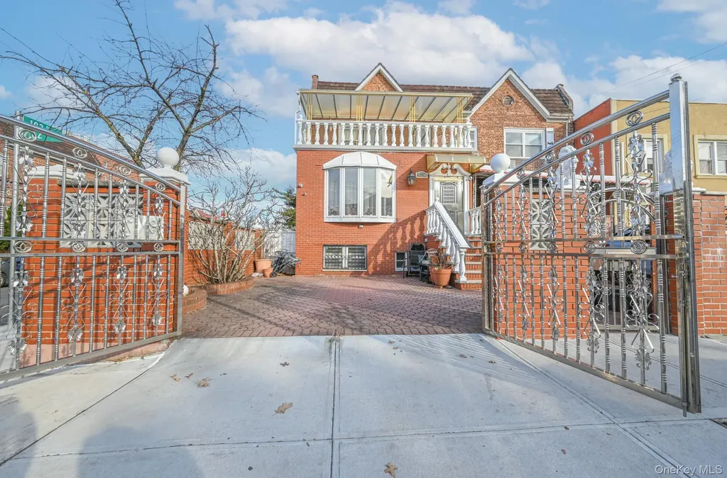 10201 62nd Road Forest Hills NY 11375