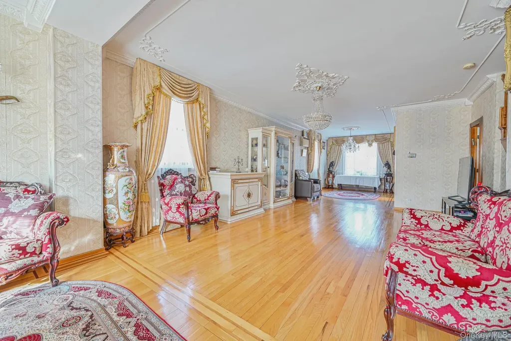 10201 62nd Road Forest Hills NY 11375
