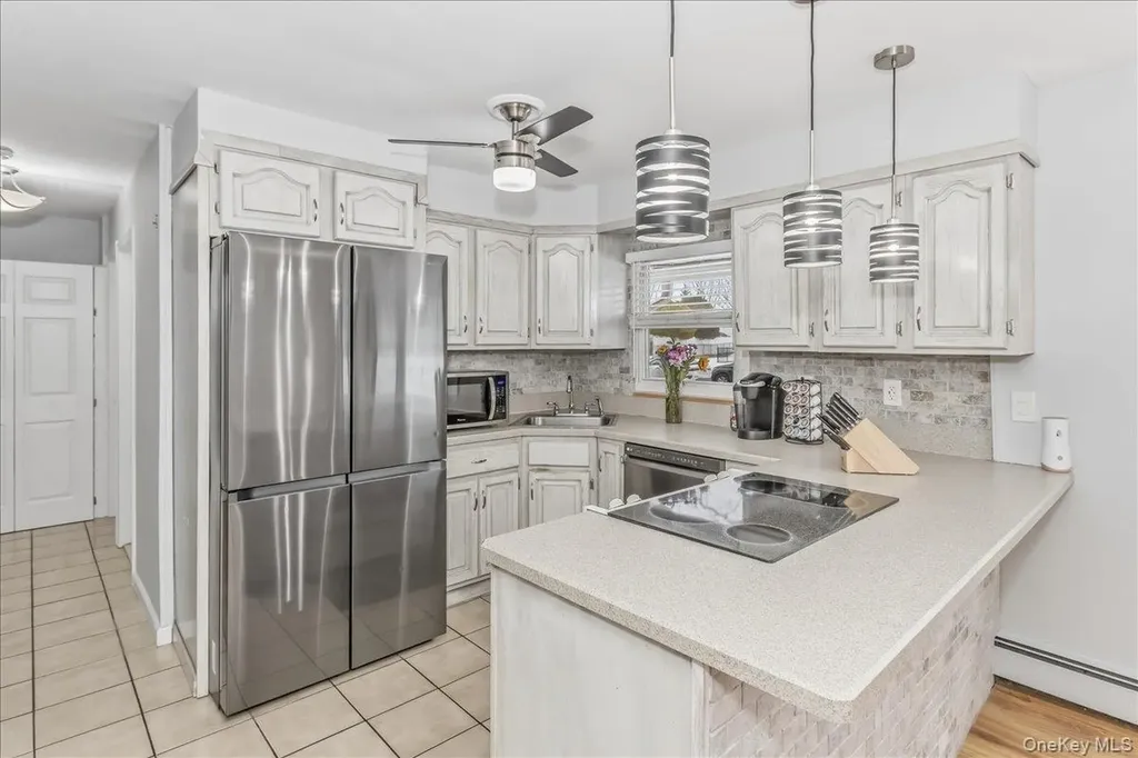 30 Echo Lane Levittown NY 11756