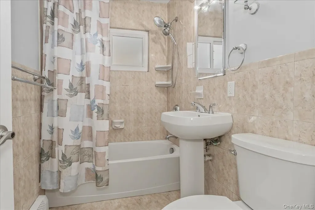 30 Echo Lane Levittown NY 11756