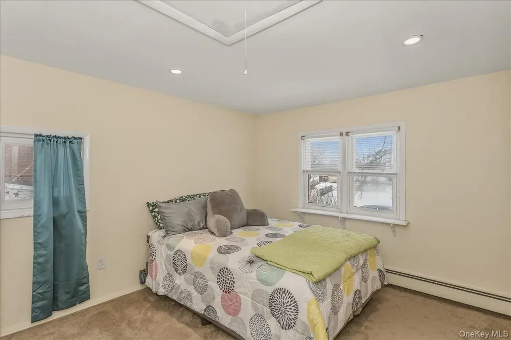 30 Echo Lane Levittown NY 11756