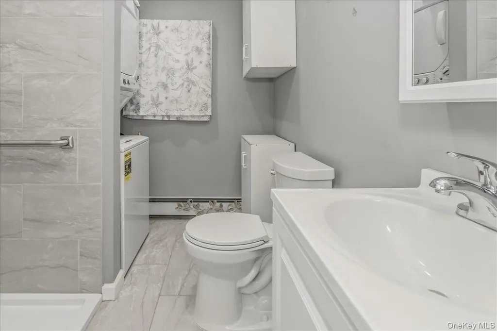 30 Echo Lane Levittown NY 11756