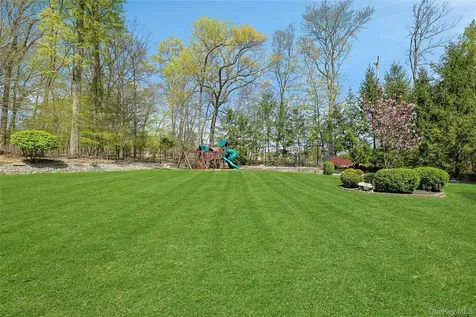 12 Rollingwood Drive New City NY 10956